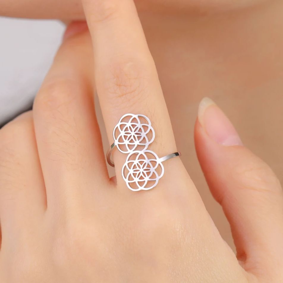 LIKGREAT Hollow Flower of Life - مراجعة Wedding Sutra وسعره