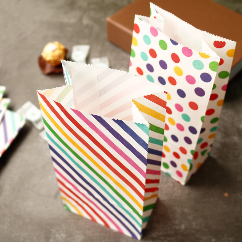 Small Paper Bags Rainbow Print - مراجعة Wedding Event Supply وسعره