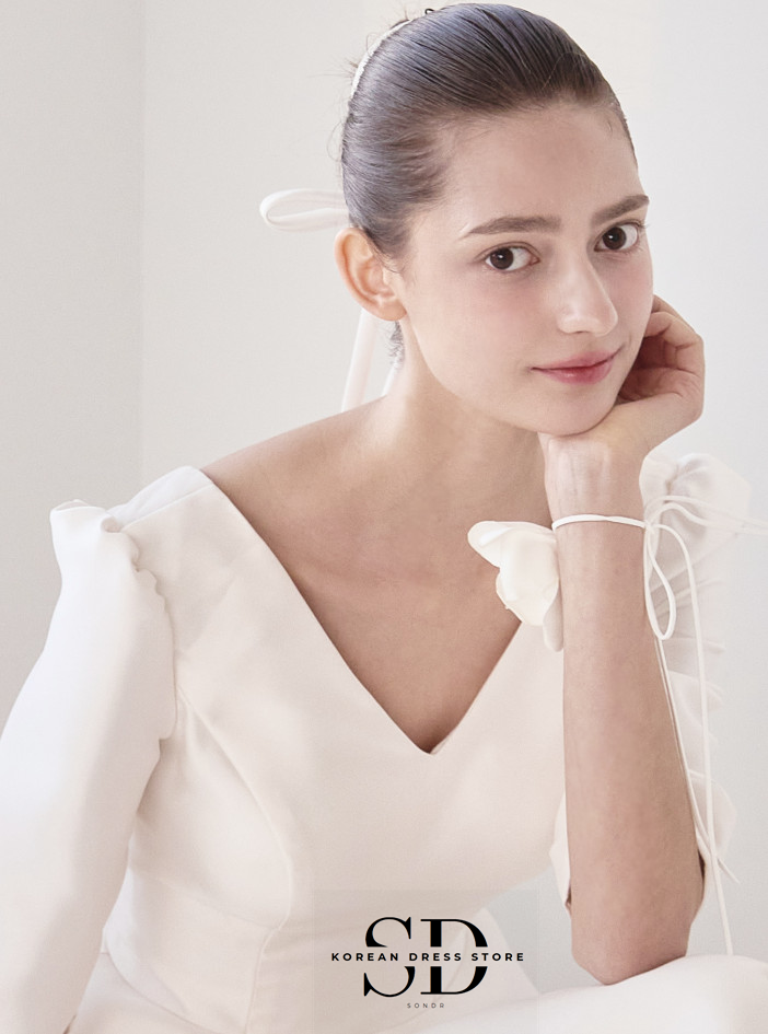 Sondr V-Neck Satin Half Sleeve - مراجعة Wedding Qq وسعره